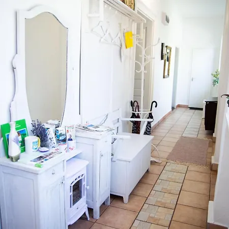 Apartment Abonyi Tarkaborju Udvarhaz
