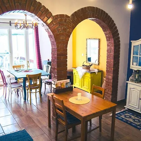 Abonyi Tarkaborju Udvarhaz Apartment