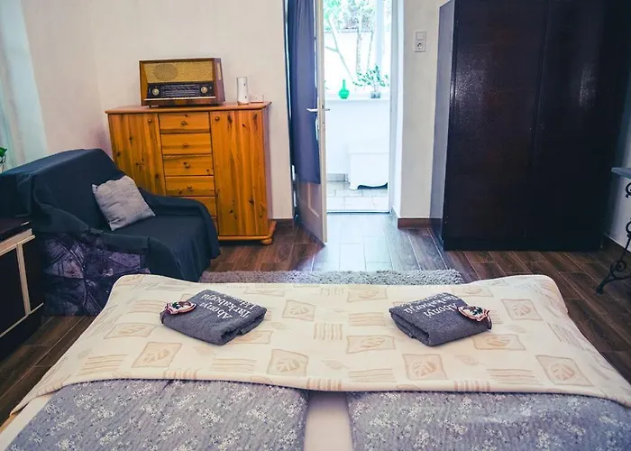 Abonyi Tarkaborju Udvarhaz Appartement *
